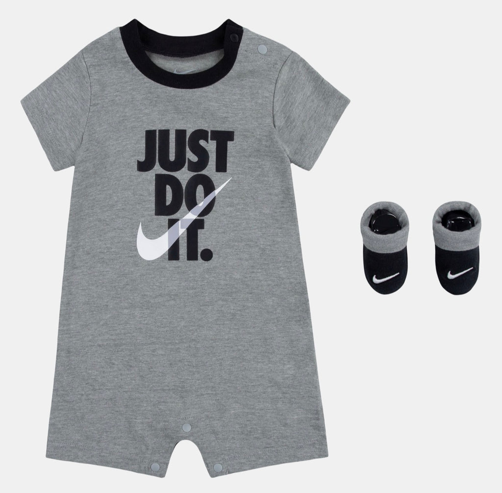 Nike - Ensemble 2 pièces - Combi-court + Chausson 100% coton gris et noir